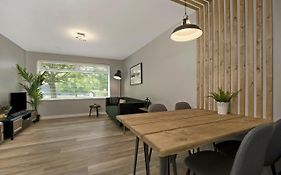 Luxury 1 Bedroom Serviced Apartment In City Centre